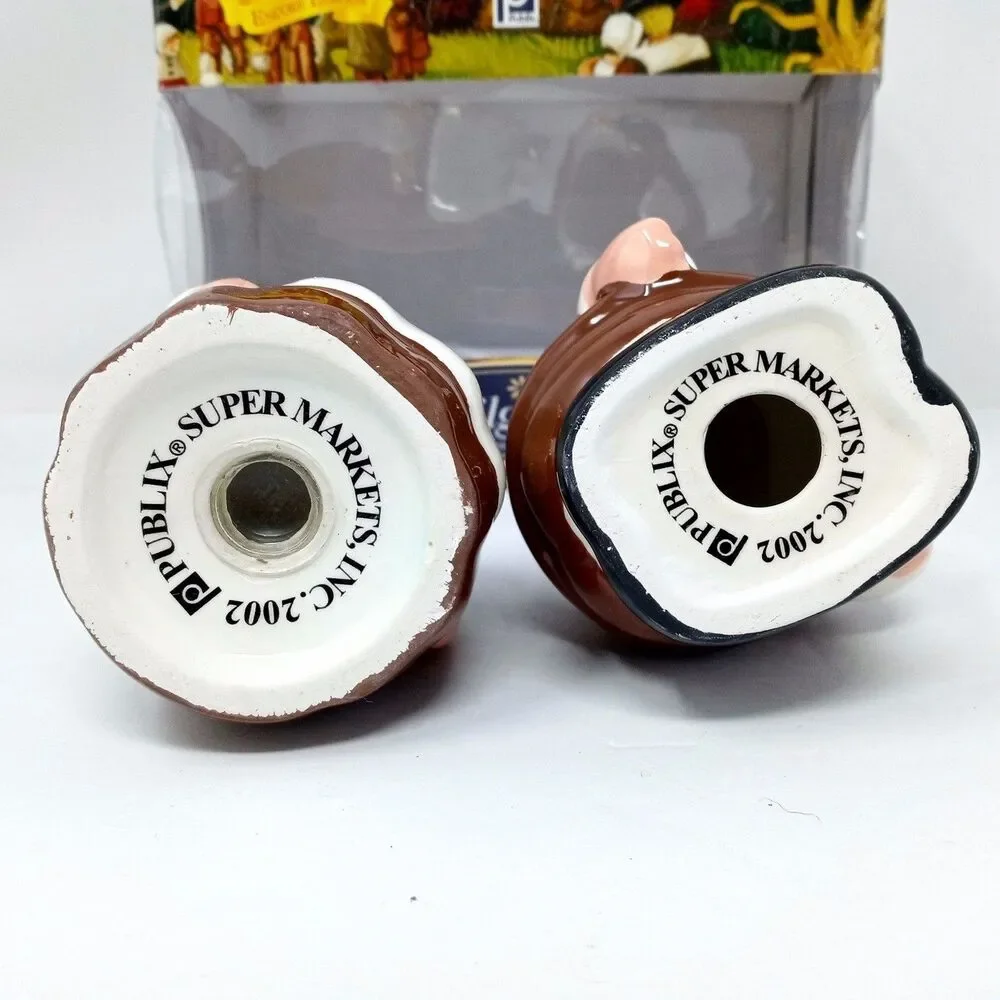 *READ* Vintage Publix Pilgrim Pair Salt & Pepper Shakers Encore Edition LiLGRIM